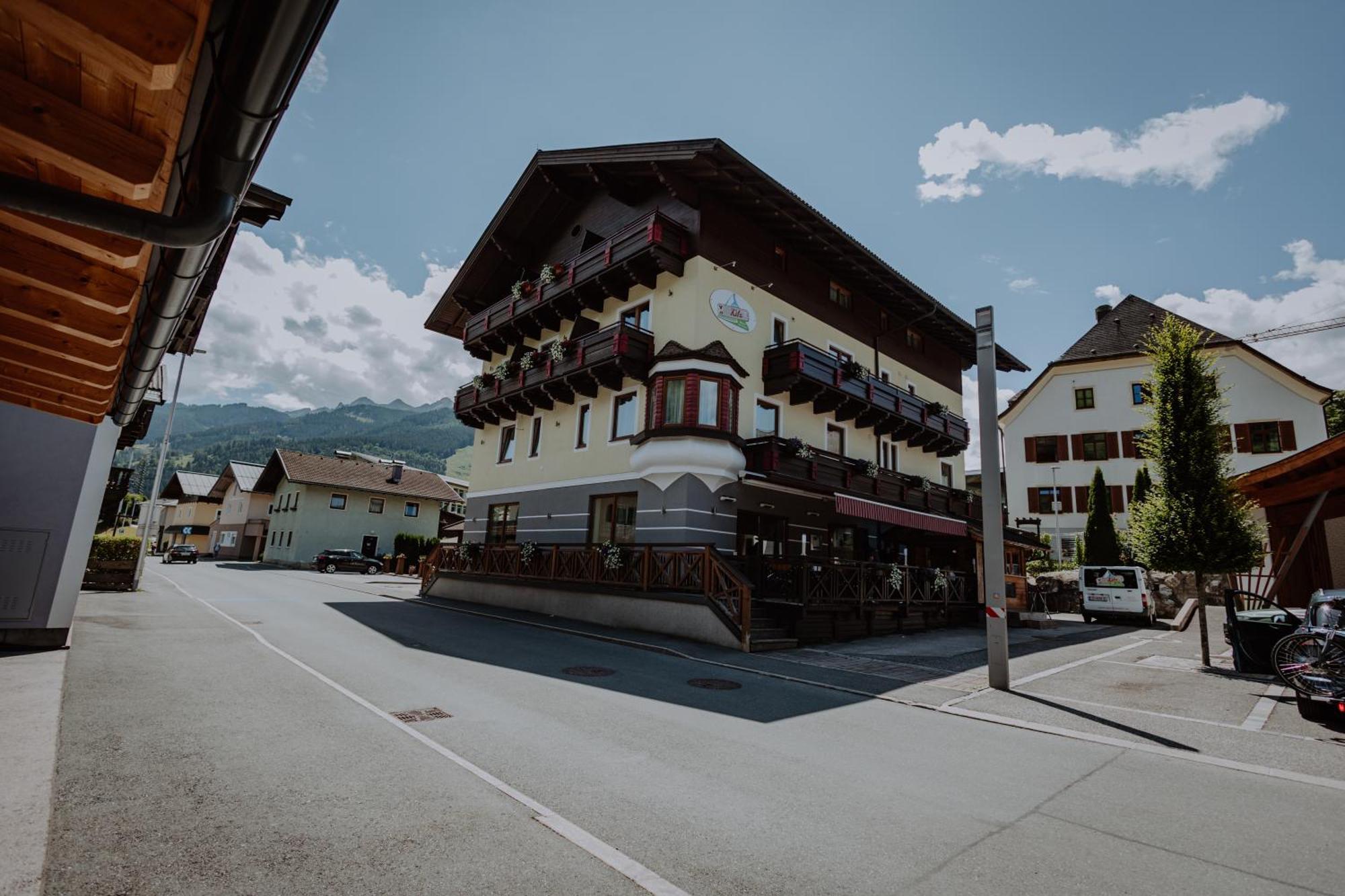 Sporthotel Kitz フッシュ・アン・デア・グロースグロックナーシュトラーセ エクステリア 写真