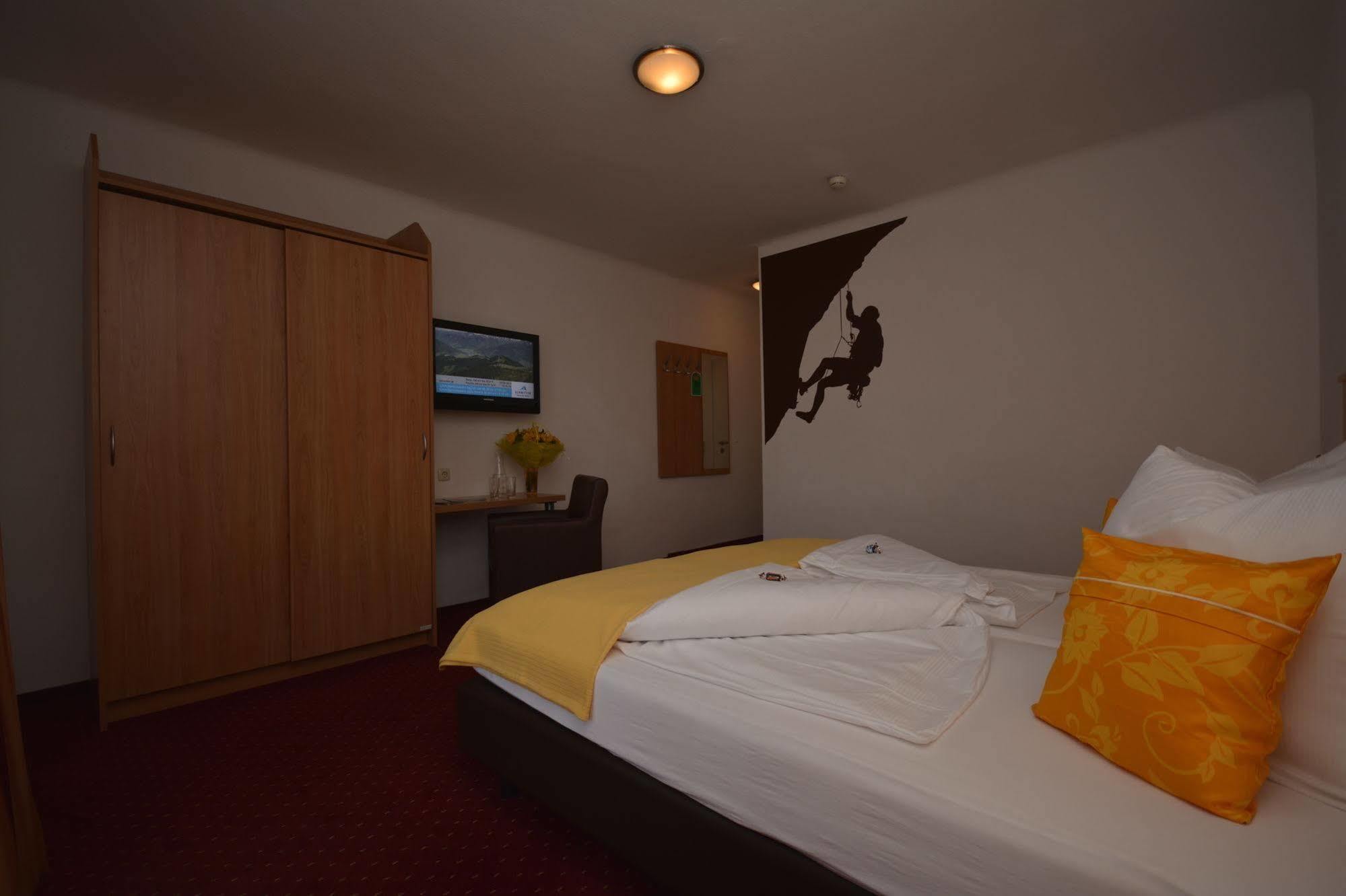 Sporthotel Kitz フッシュ・アン・デア・グロースグロックナーシュトラーセ エクステリア 写真